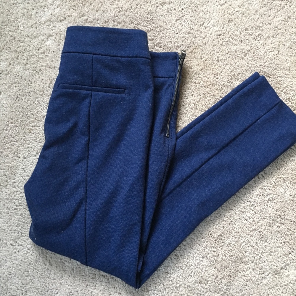 ANN TAYLOR Capri side zip pants